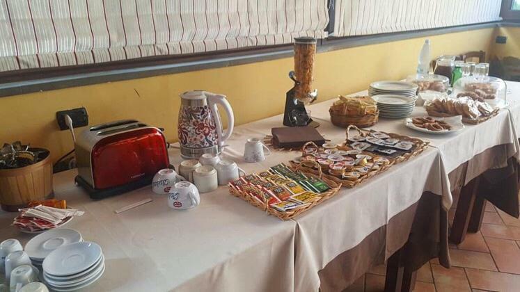 La Pergola Appartamenti Santa Lucia del Mela Bagian luar foto